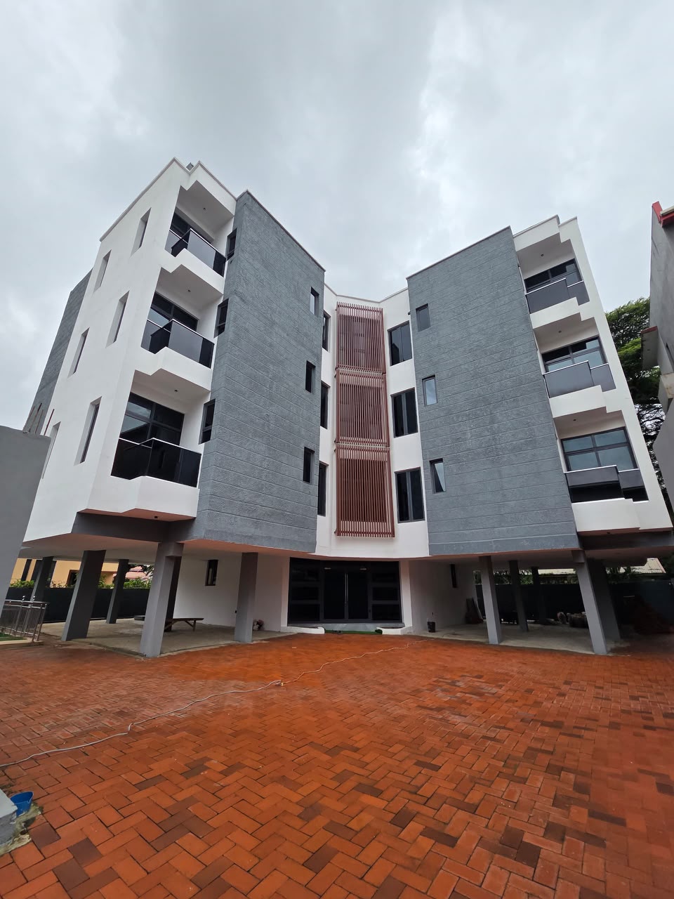 🏡3 bedroom Apartment + bq